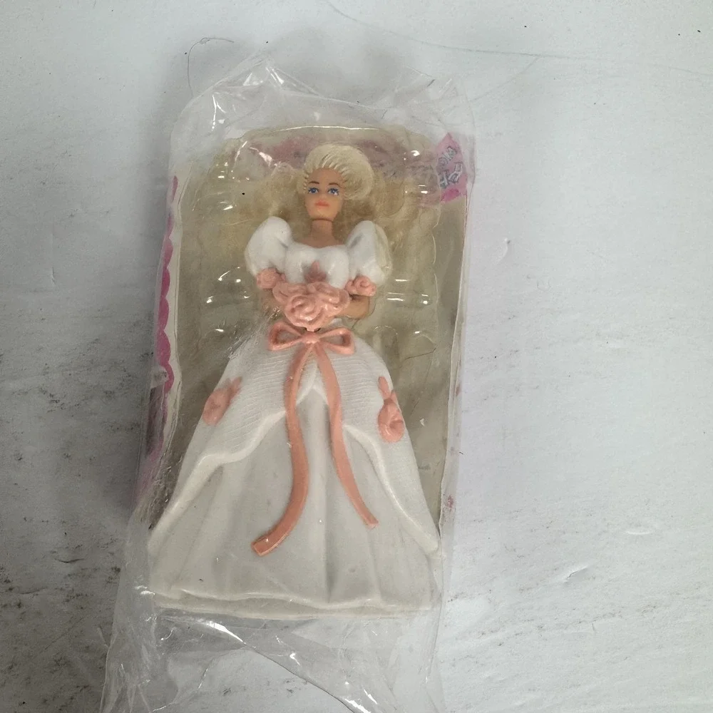 Vintage 1992 McDonald's Happy Meal Barbie‎ Figures Lot of 3 NIP Sealed